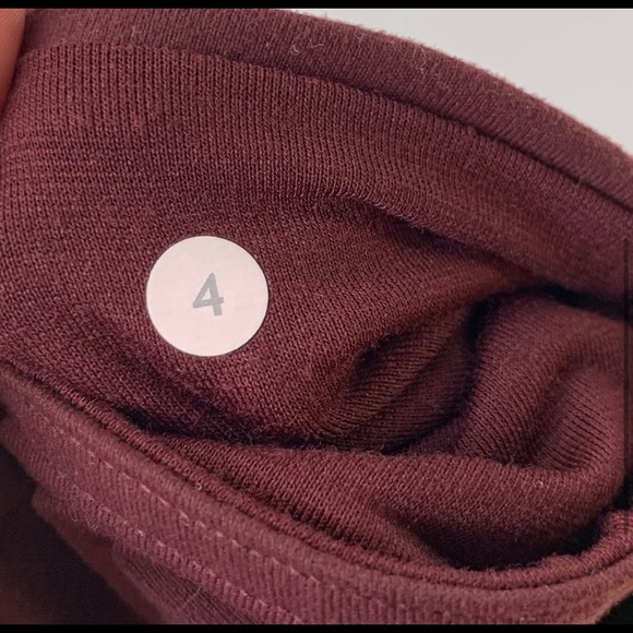 Lululemon Wunder Under Crop Bordeaux Drama 4 - Picture 4 of 4